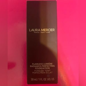 Laura Mercier Flawless Lum Radiance Perf Foundation.1N2 Vanille